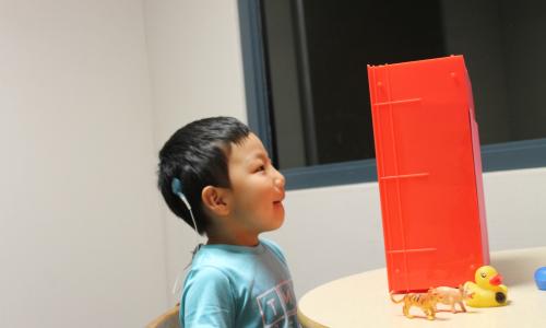 Child with CI in Therapy
